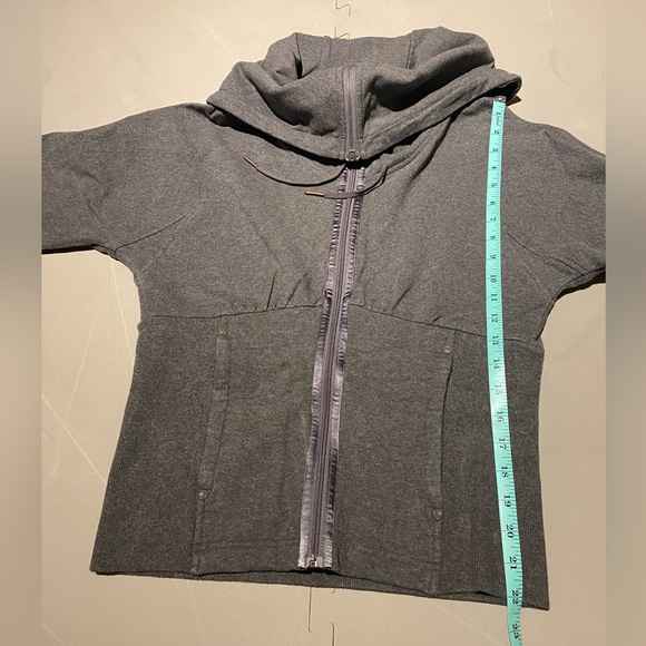 LULULEMON COWL NECK JACKET Size 8 or 10 - Picture 6 of 8